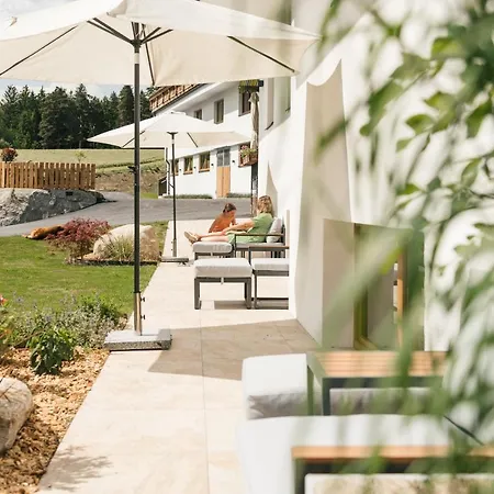 Edenhauserhof Nocleg ze śniadaniem *